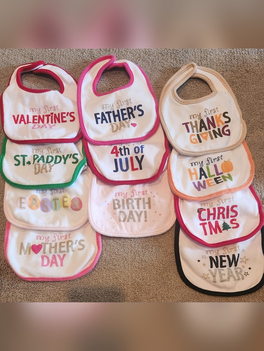 12 Ct - Baby's First Holiday Bib Set
